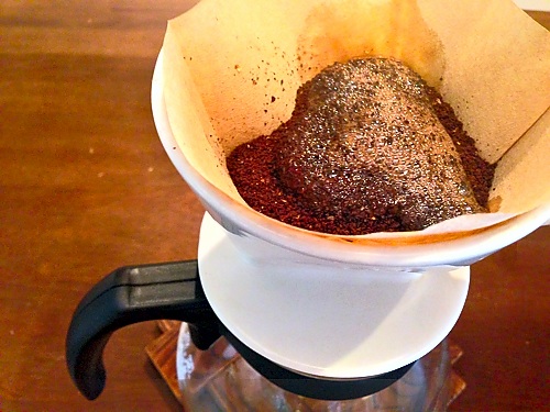 膨らむコーヒー豆