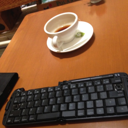コーヒーと机